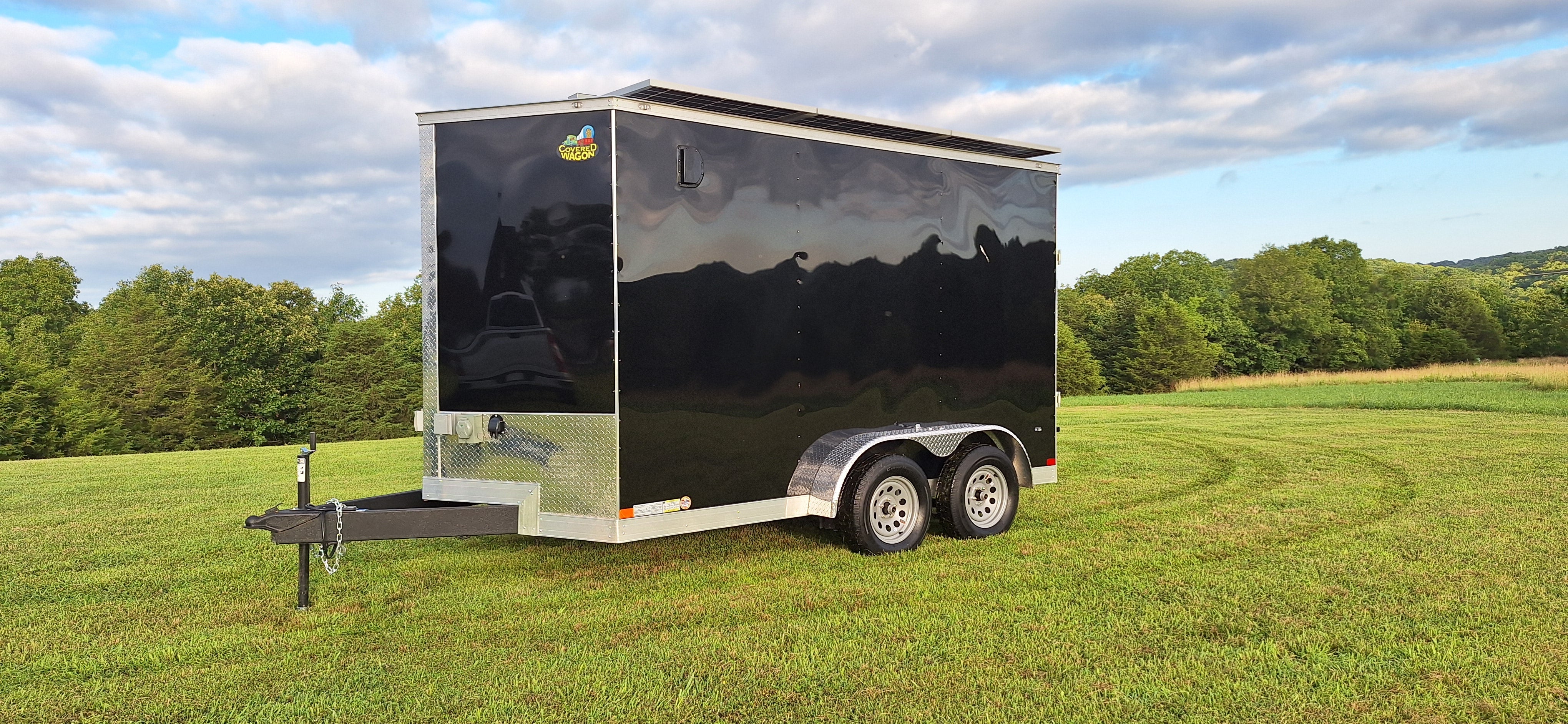 12' Enclosed SOLAR POWERED Offgrid Self-Sufficient Trailer BASE MODEL (SC) - Image 9