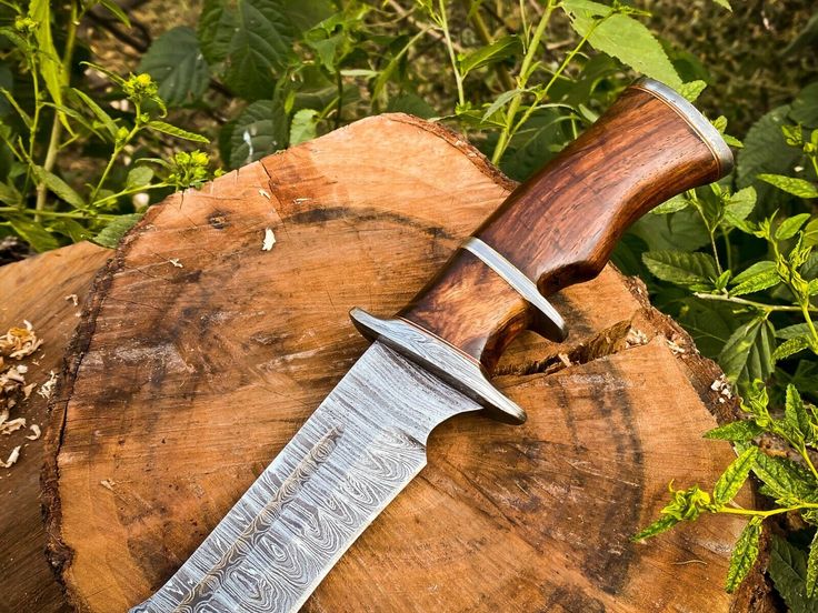 14-Inch Twist Damascus Steel Hunting Bowie Knife | Handcrafted with Rosewood Handle & Leather Sheath | KBS Knives - Image 3