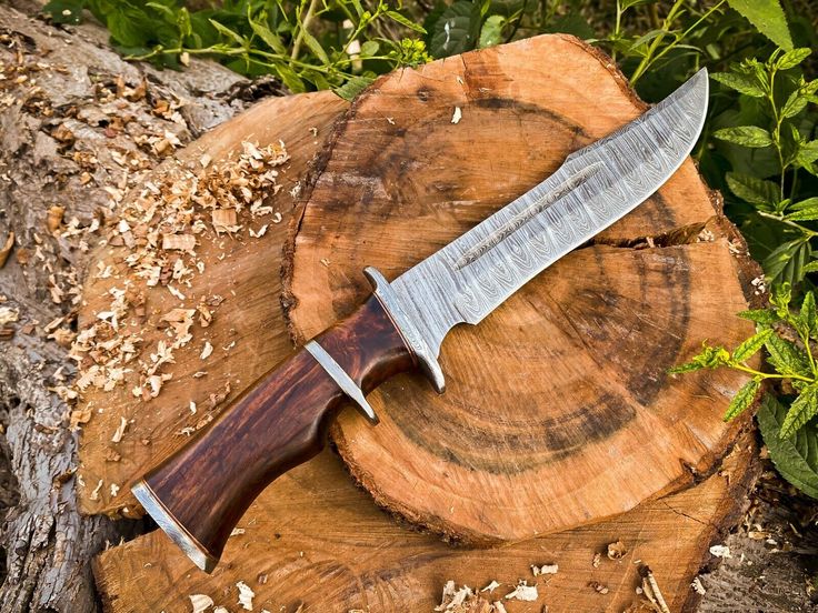 14-Inch Twist Damascus Steel Hunting Bowie Knife | Handcrafted with Rosewood Handle & Leather Sheath | KBS Knives - Image 4