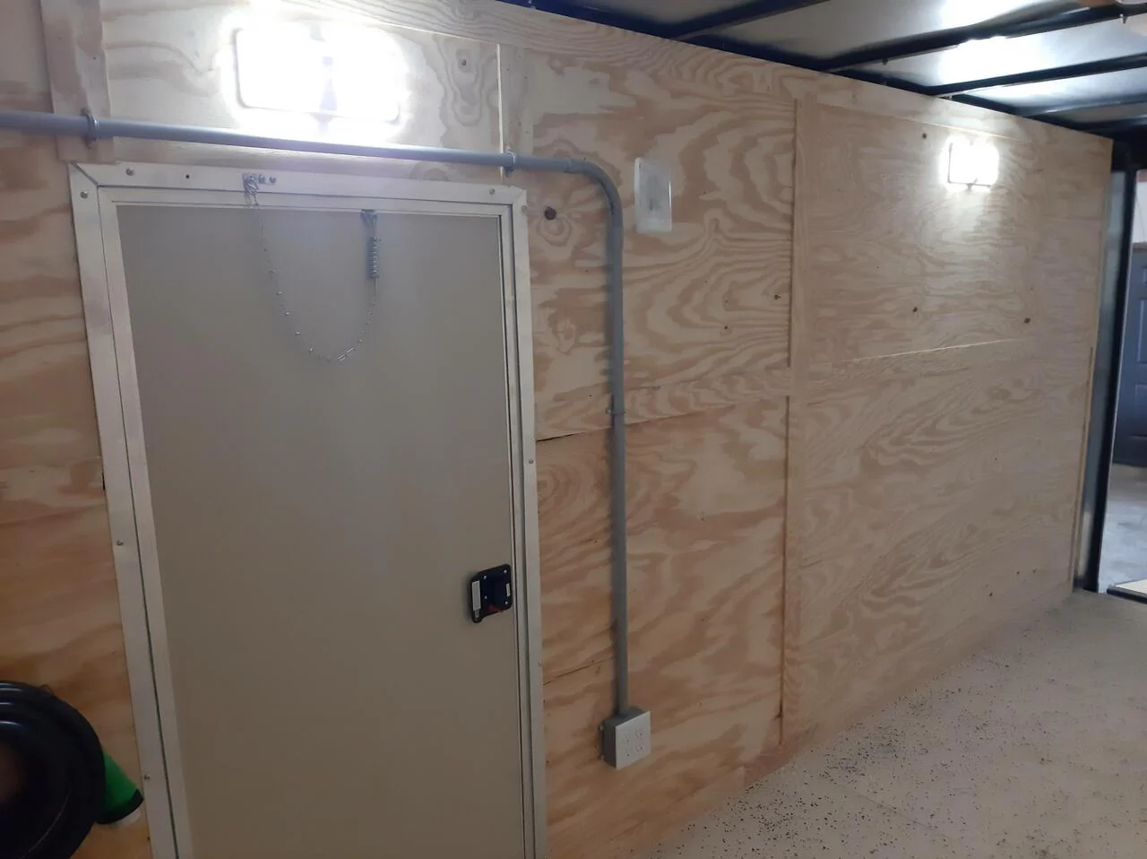 16' Enclosed SOLAR POWERED Offgrid Self-Sufficient Trailer BASE MODEL (SC) - Image 7