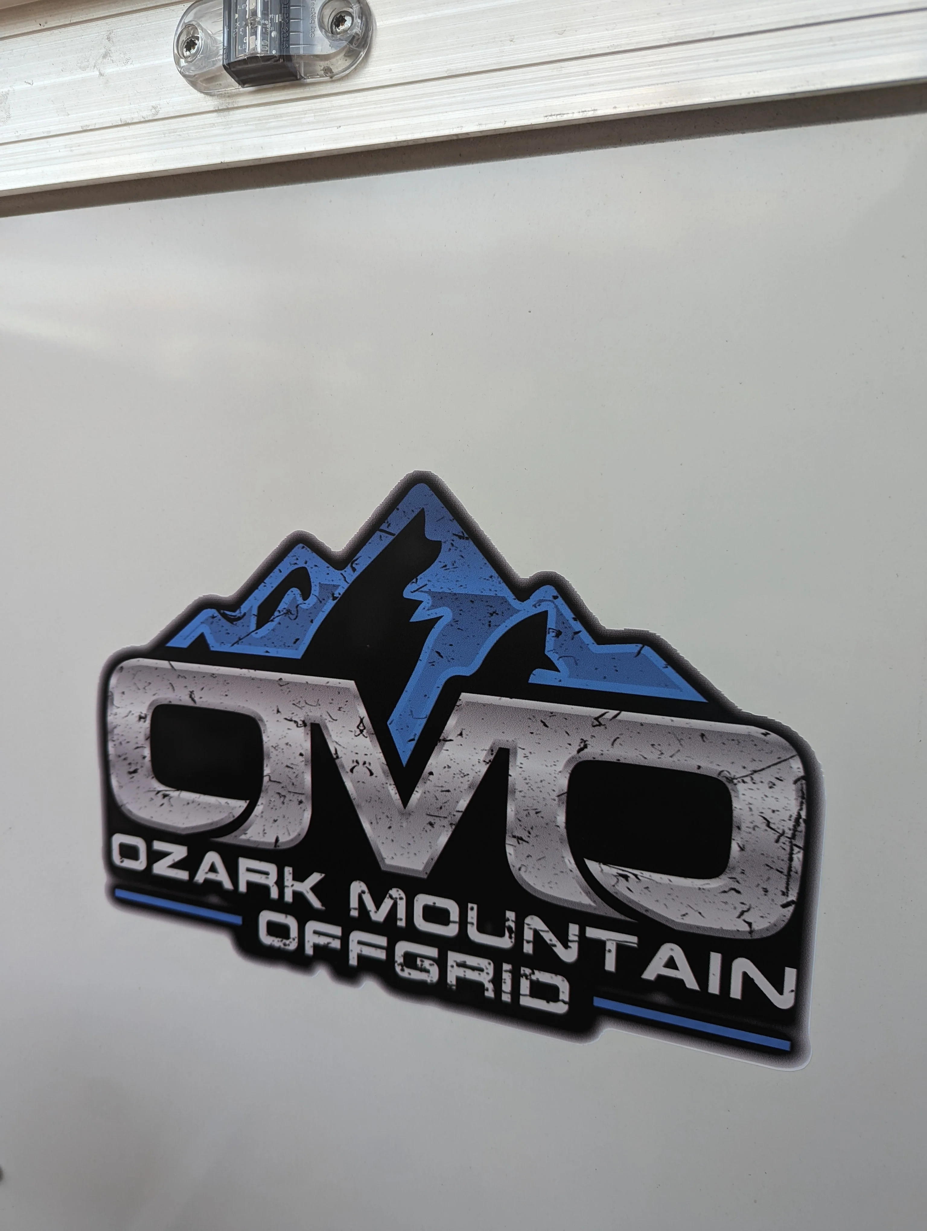 16' Expanded Model Enclosed SOLAR POWERED Offgrid Self-Sufficient Trailer - BASE MODEL w Expanded 10K Split Phase 120V/240V OMO E-Line Inverter + 10.24kWh OMO E-Line Lithium Battery (SC) - Image 11
