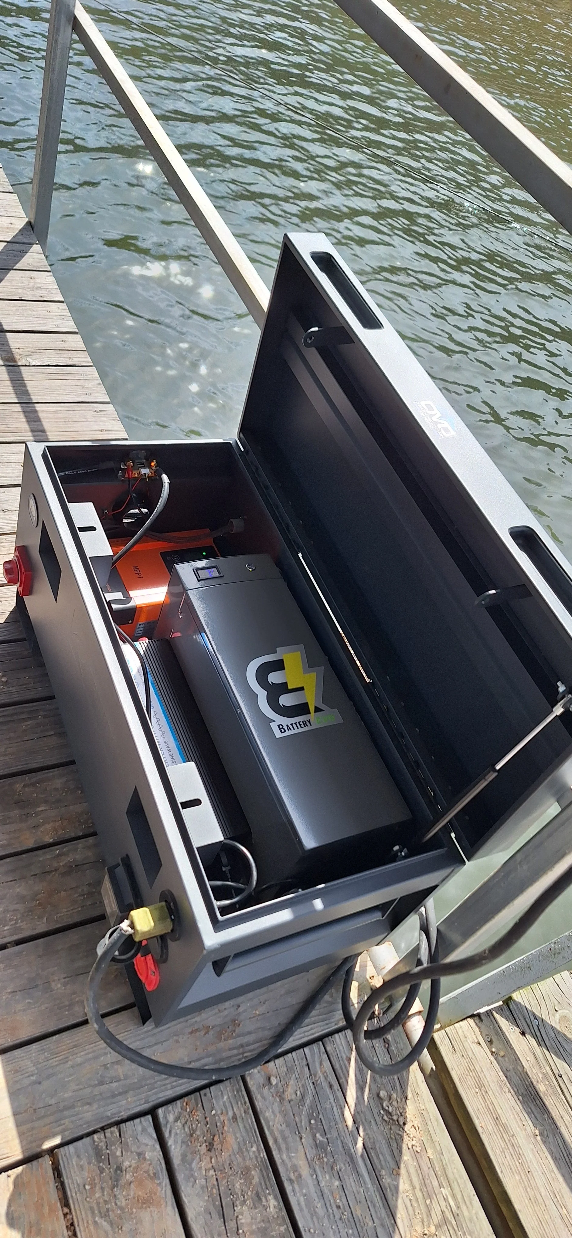 2.2KW Boat Dock Offgrid Solar Kit - Portable with Plug and Play Connections - Image 3