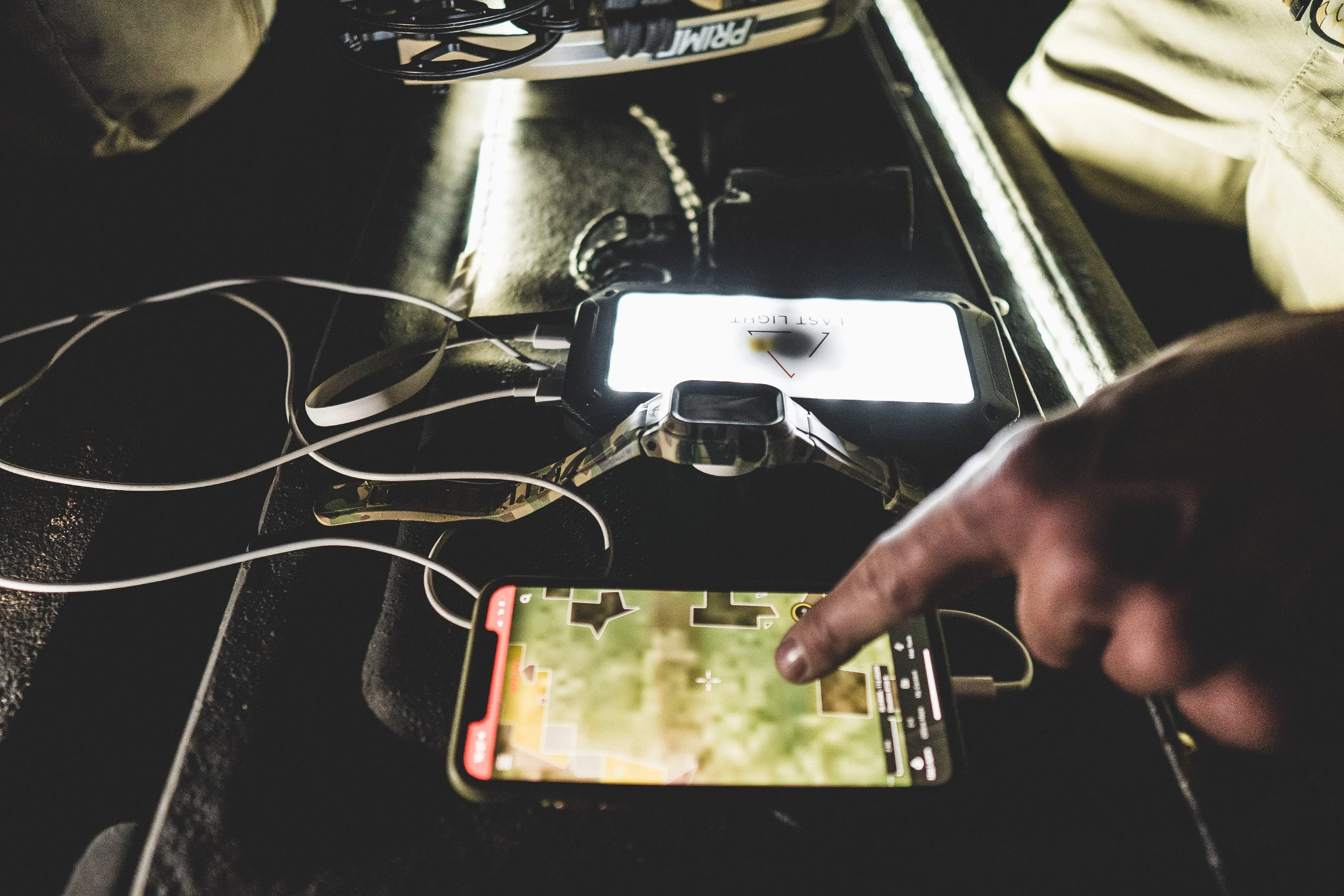 20000 mAh Solar Power Bank & Charger - Image 6