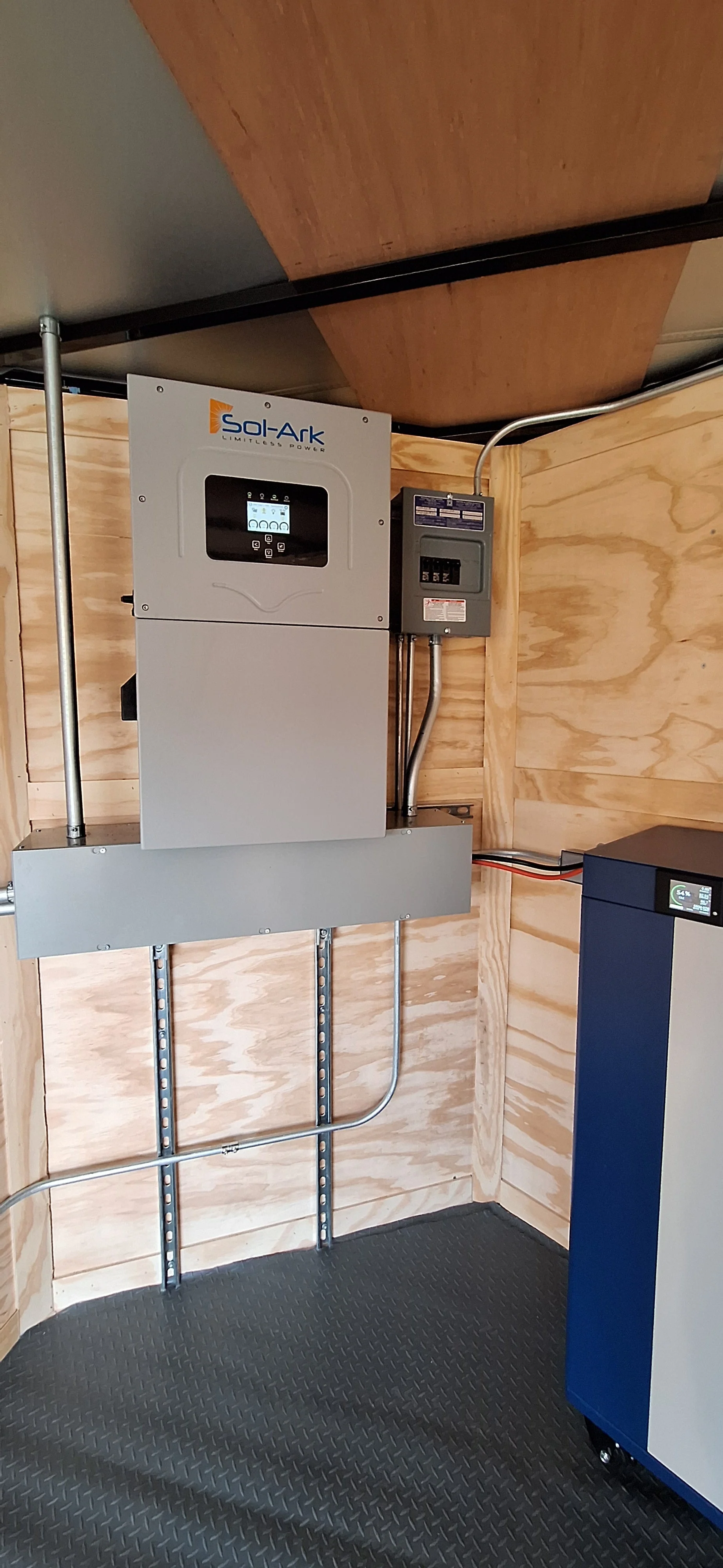 28' Enclosed SOLAR POWERED Offgrid Self-Sufficient Trailer - SOL-ARK 15K with OMO 32K Freedom Lithium Battery - Image 9