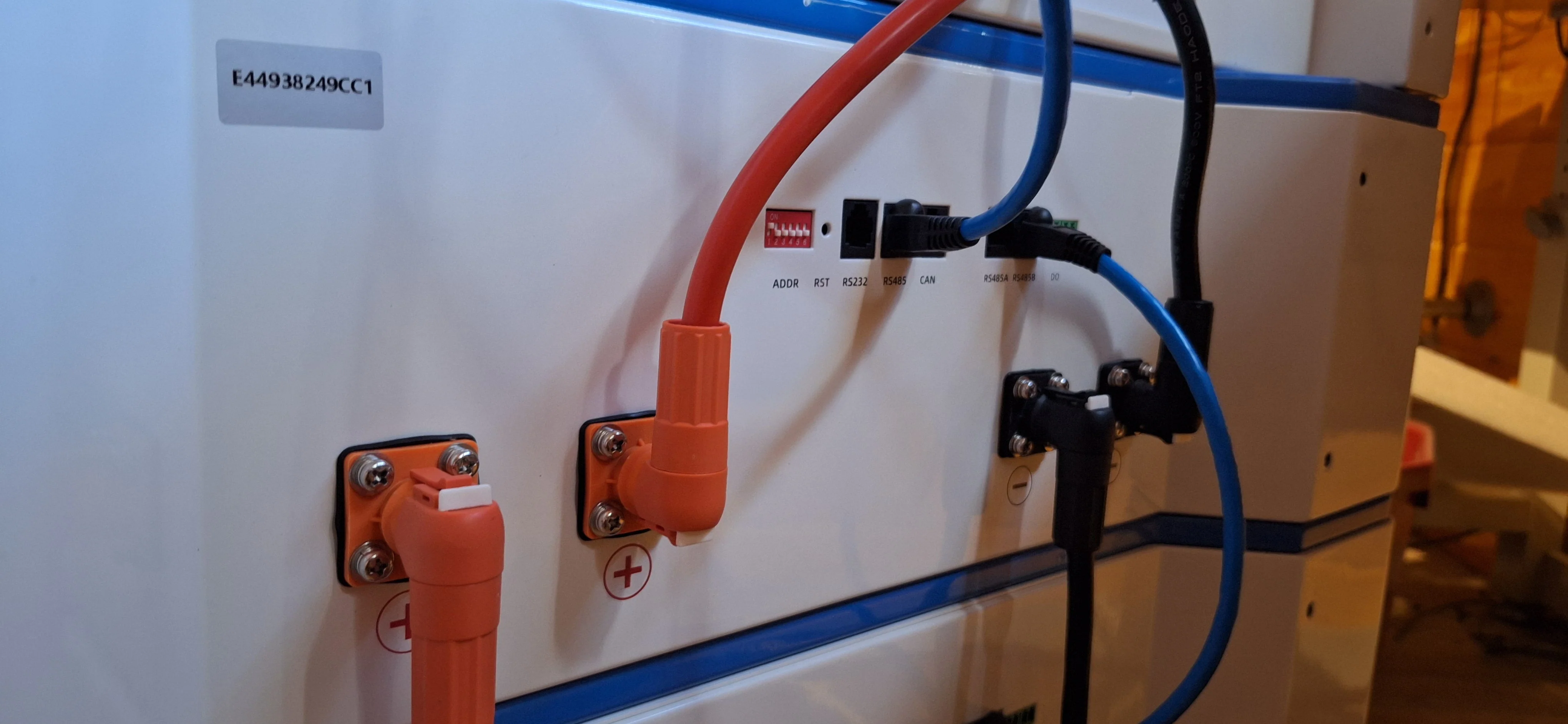 3.3KW OMO All-In-One Customizable Stacking Inverter/Battery System 5500W Inverter + 20.48K Lithium Battery + 3.3KW Solar Roof Mount - Image 5