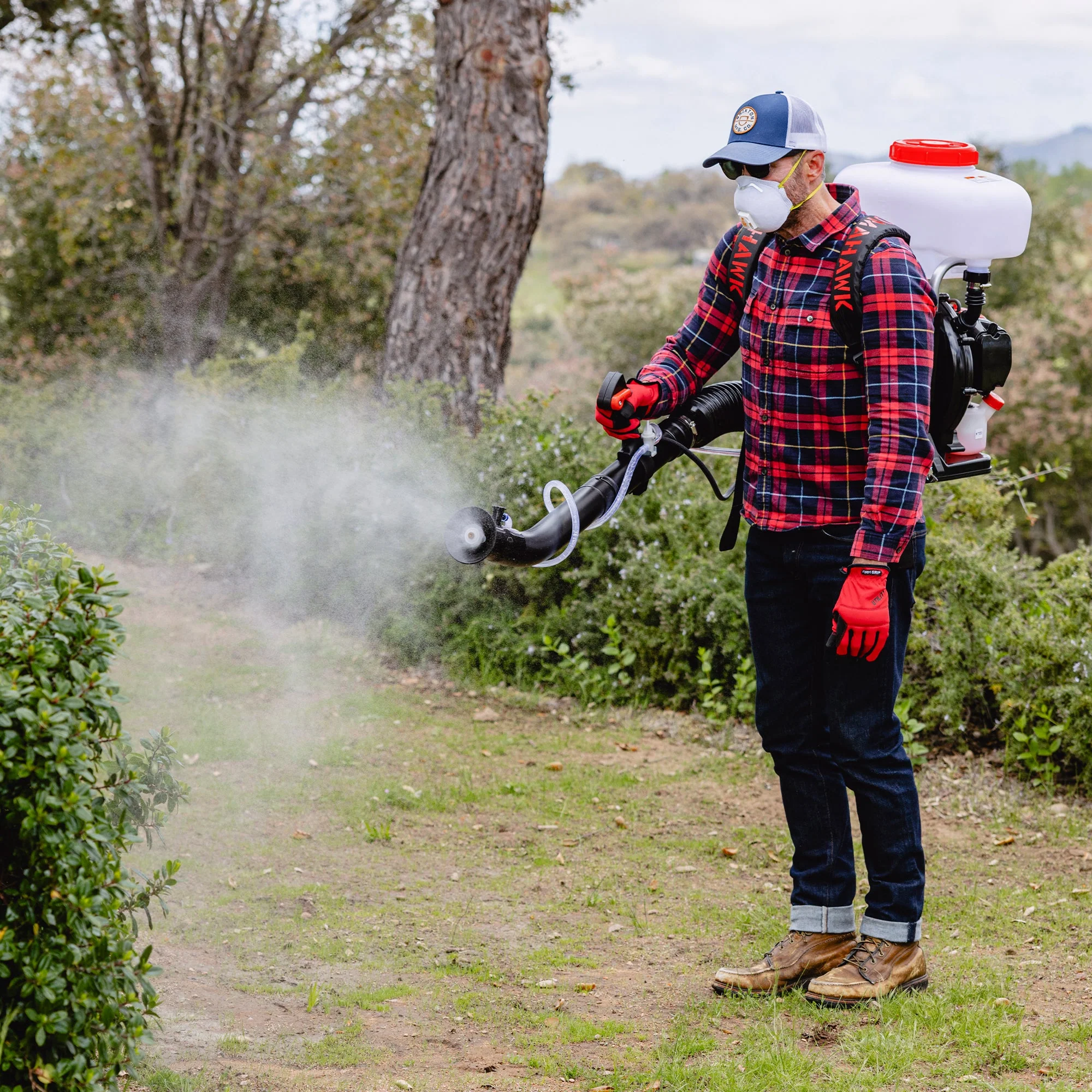 3.7 Gal Backpack Mosquito Fogger Leaf Blower for Pest Control - Image 2