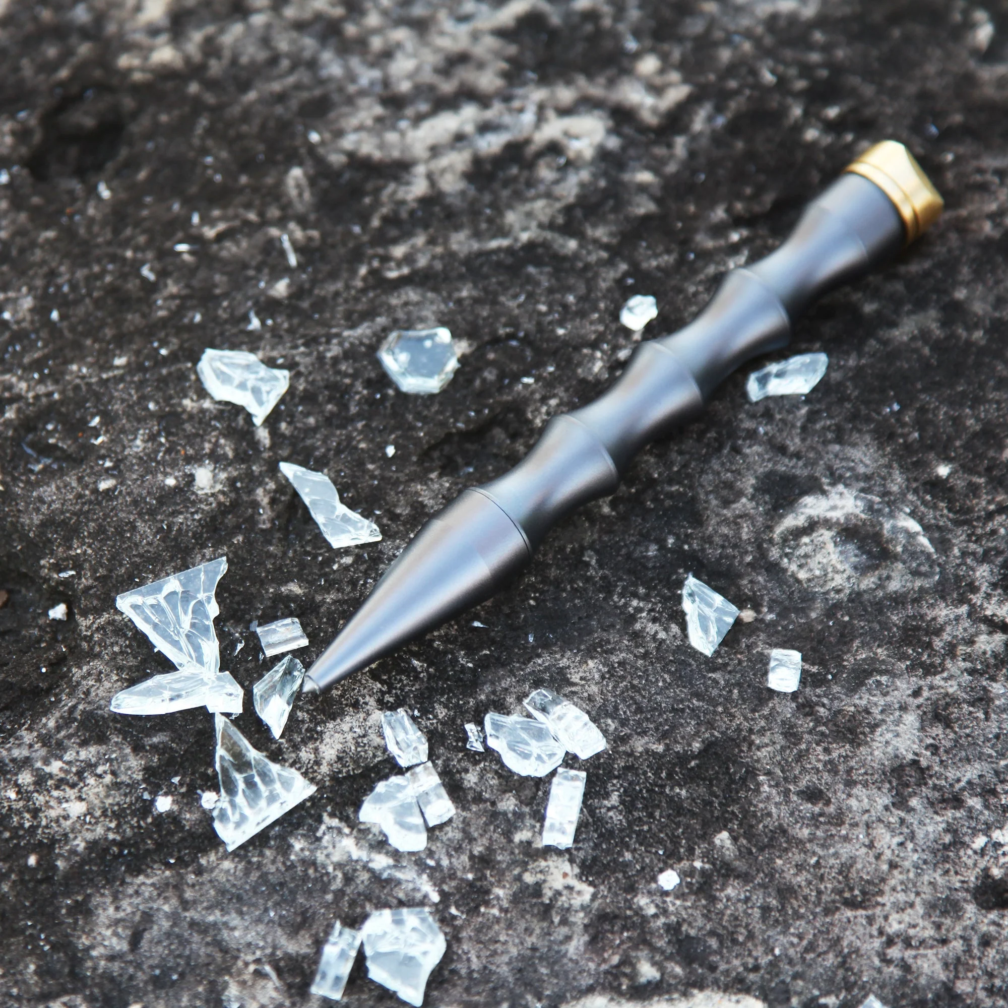 3 in 1 Rattle Pen with Steel Head Glass Breaker - Image 2