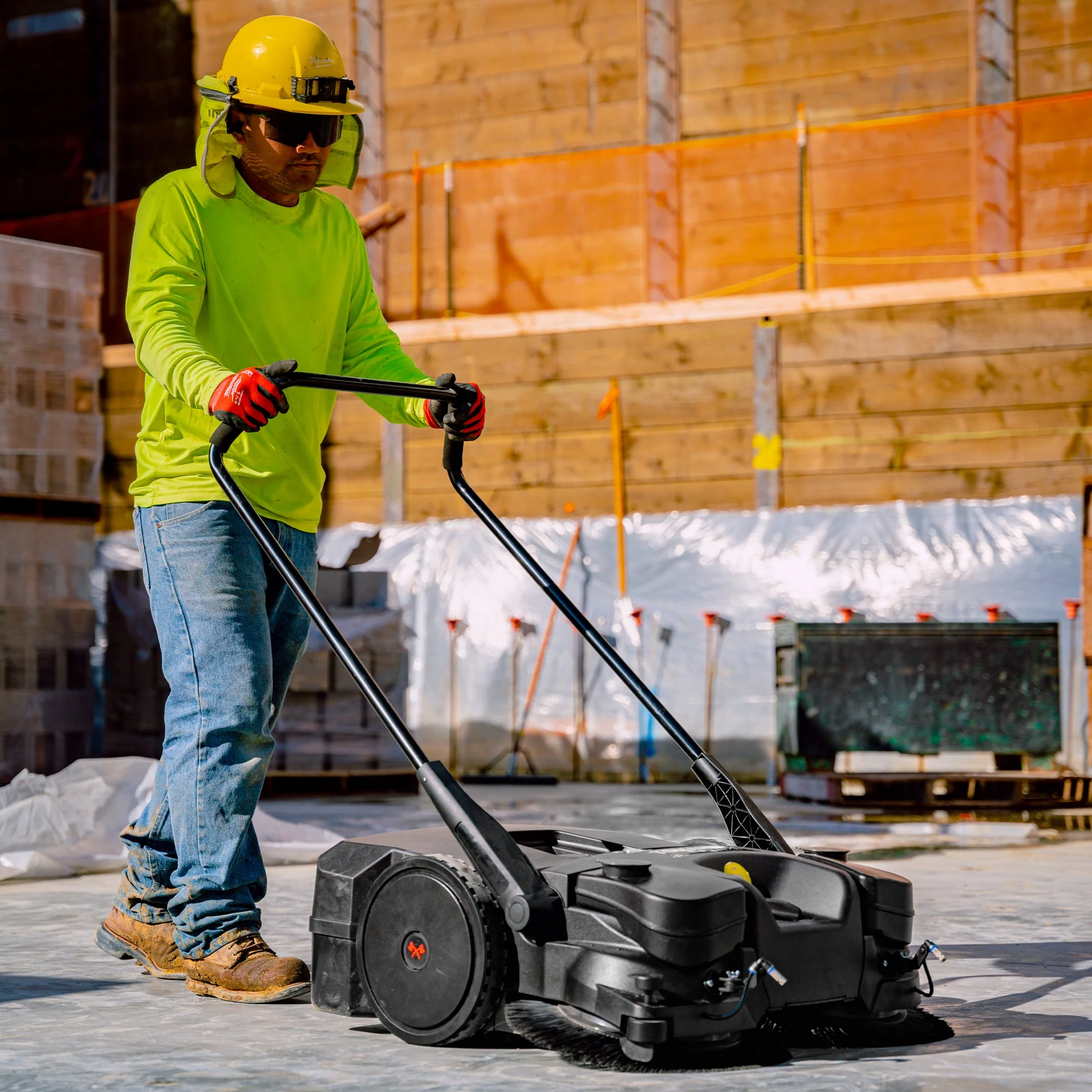 30" Battery Powered Push Sweeper with Triple Power Brooms Electric Drive and Dust Suppression Sprayer - Image 9