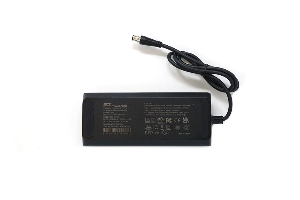 4 Amp Charger - Image 2