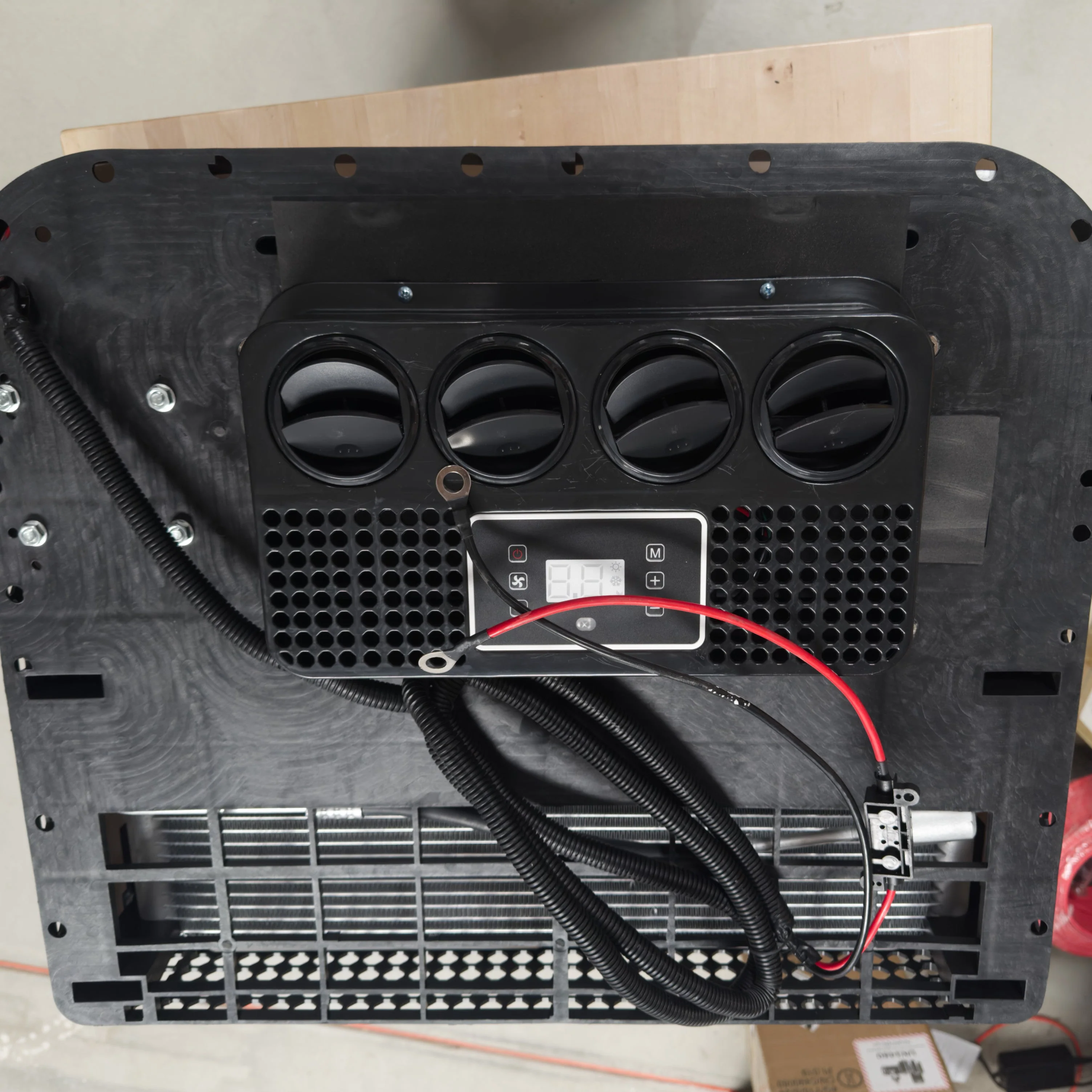 48V Rooftop Air Conditioner - Image 3