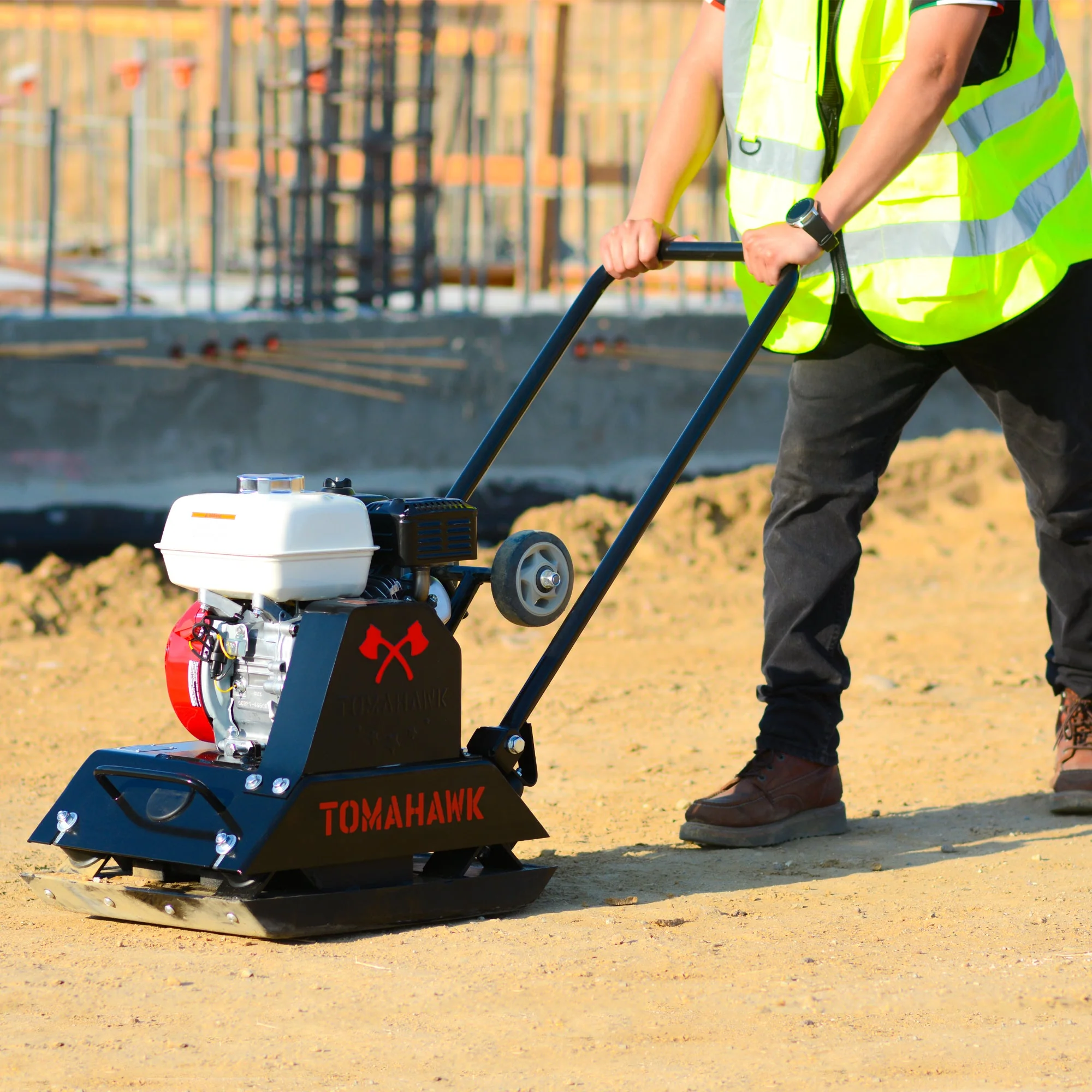 5.5 HP Honda Vibratory Plate Compactor Tamper for Ground, Gravel, Dirt, Asphalt, Compaction - Image 2