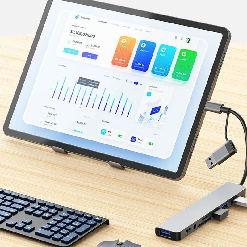 8 in 2 USB C Hub Docking Station Audio Jack SD Card Reader for Laptop - Image 4