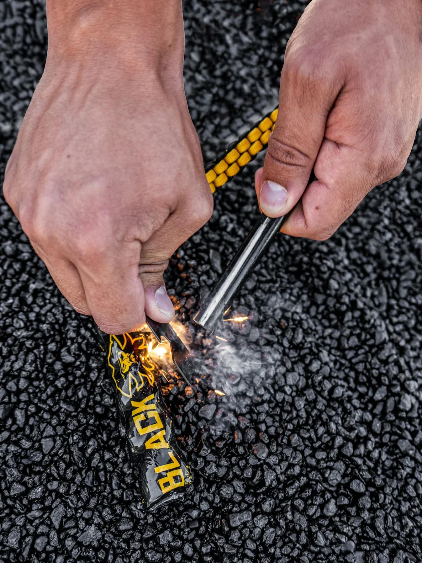 Black Beard Ferro Rod – Ultimate Survival Fire Starter - Image 3
