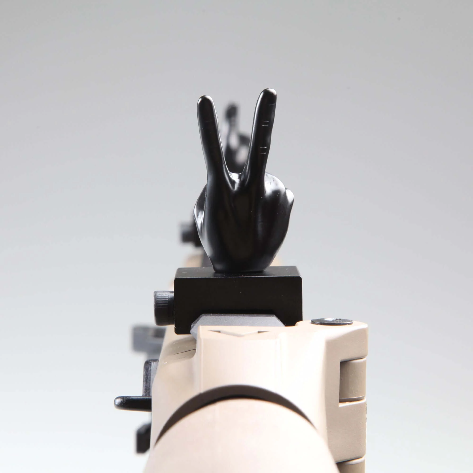 Black Color Novelty Finger Iron Sight Set - Straight (V Hand & Thumbs Up) - Image 7