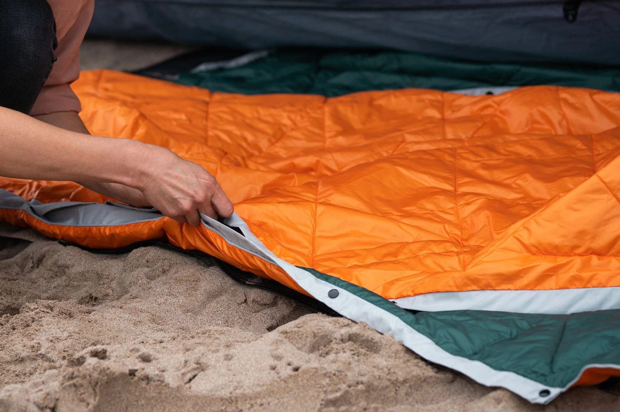 CULLA INSULATED BLANKET | AVAILABLE IN ORANGE AND GREEN (SC) - Image 13