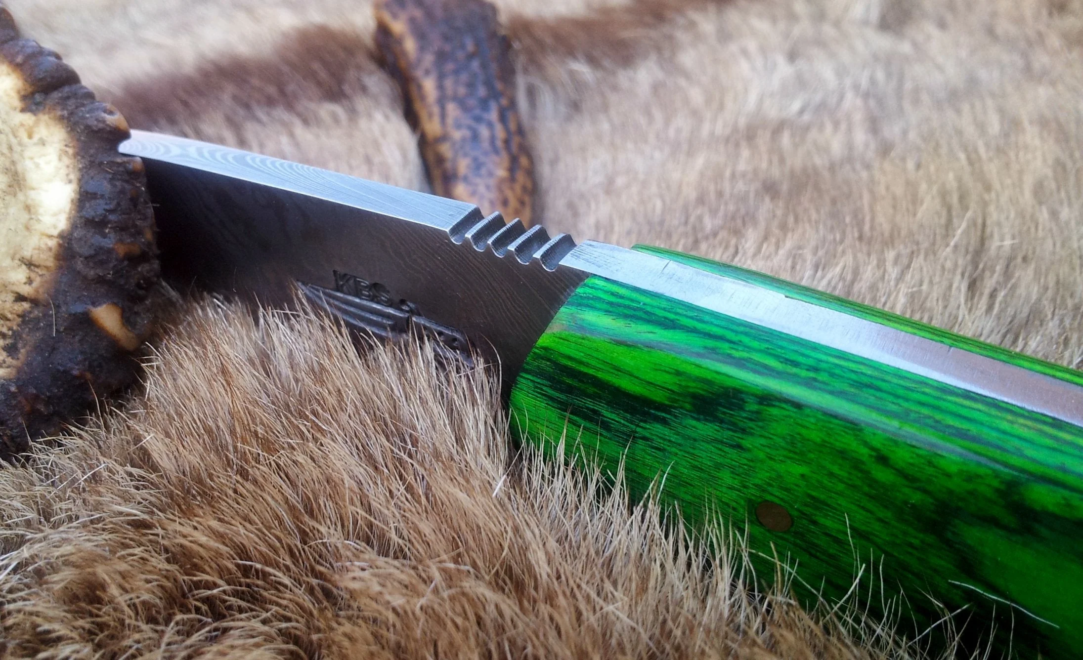 Custom Handcrafted Full Tang Damascus Steel Bushcraft Knife - Image 3
