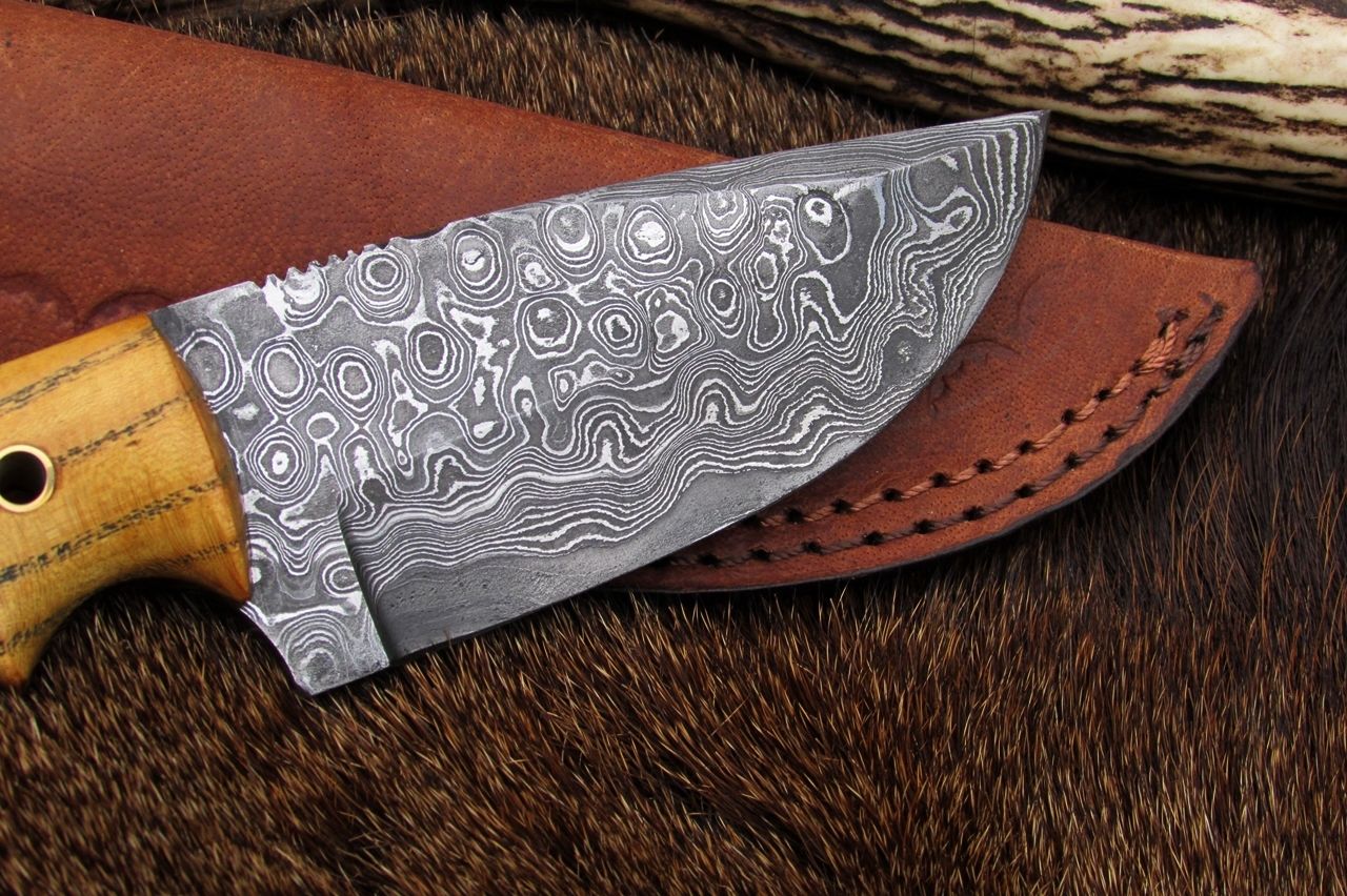 Custom Handmade Best Deer Skinning Knife – 8 Inches - Image 4