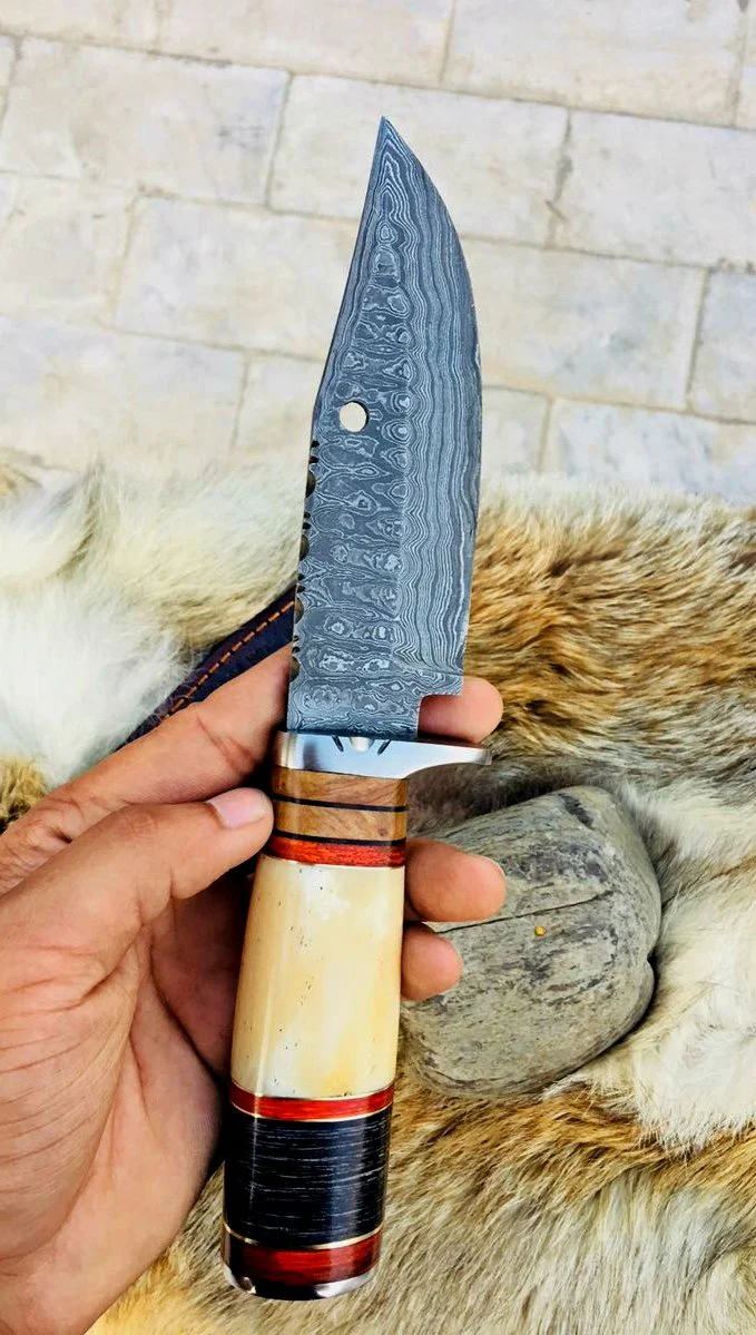 Custom Handmade Big Hunting Knife with Damascus Steel Blade - Image 4