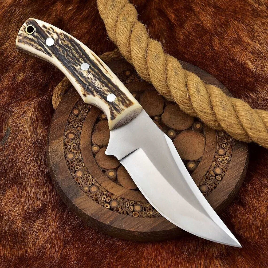 Custom Handmade D2 Steel Deer Knife with Antler Handle - Image 2