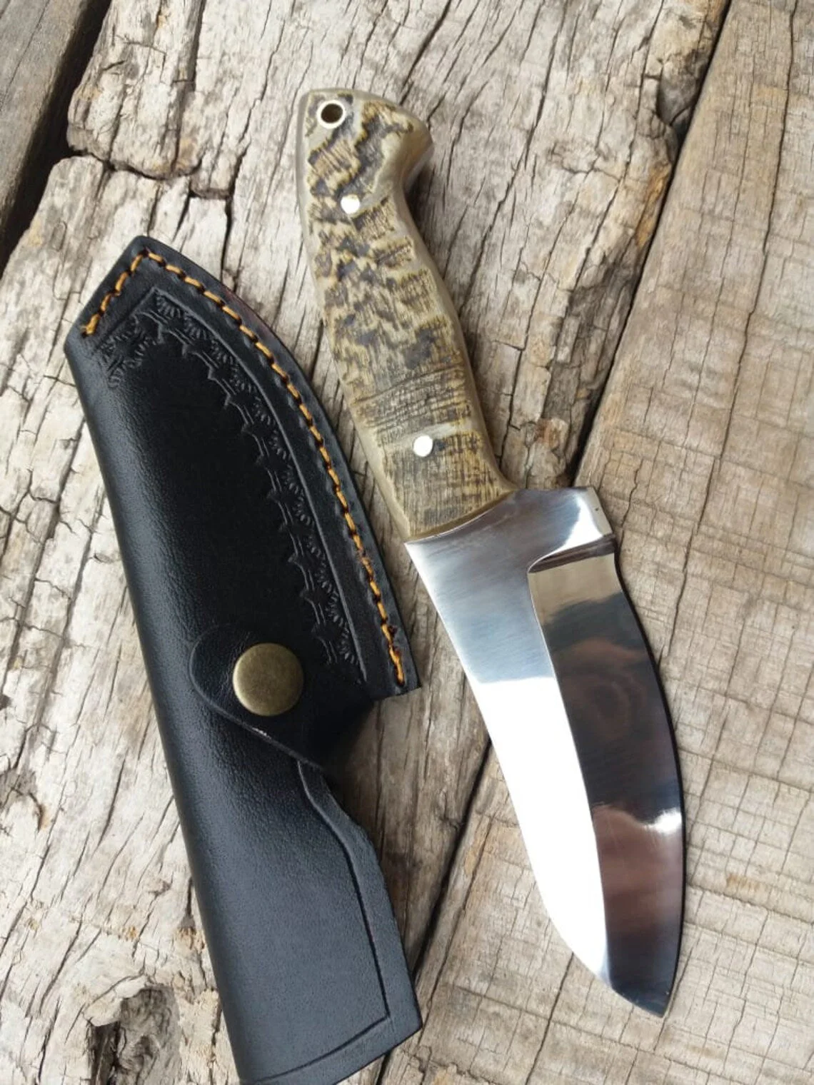 Custom Handmade D2 Steel Hunting Knife with Mountain Sheep Horn Handle – 8.5" | KBS Knives - Image 3