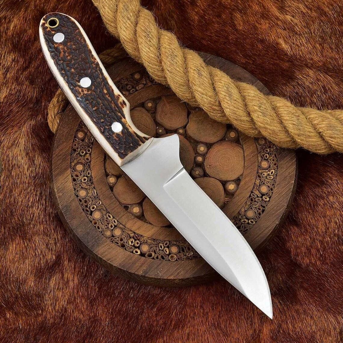 Custom Handmade D2 Steel Skinning Knife with Leather Sheath - Image 4