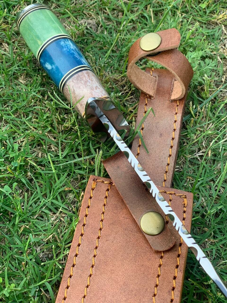 Custom Handmade D2 Tool Steel Hunting Bowie Knife - Image 5
