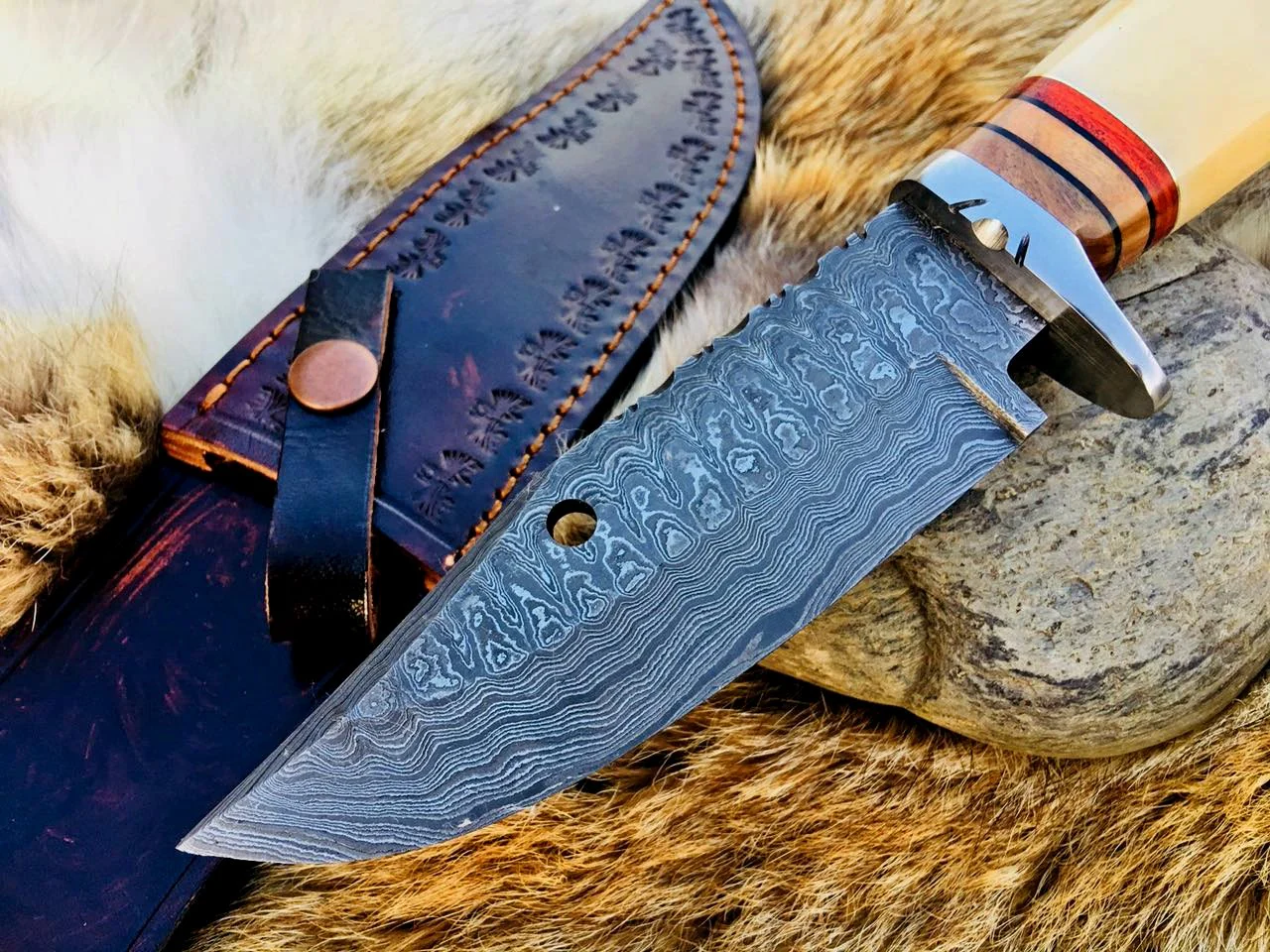 Custom Handmade Damascus Blade Hunting Skinning Knife - Image 2
