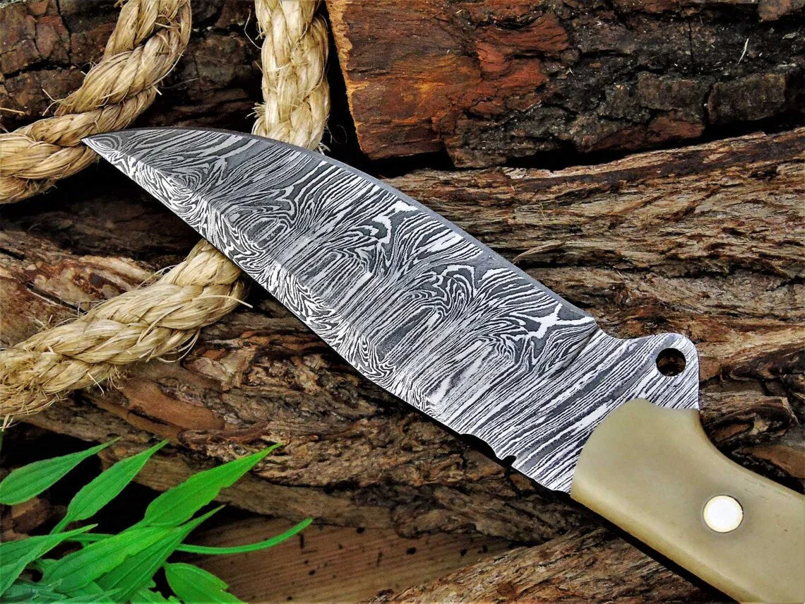 Custom Handmade Damascus Great Skinning Knife with Bone Handle, 8.25-inch - Image 5