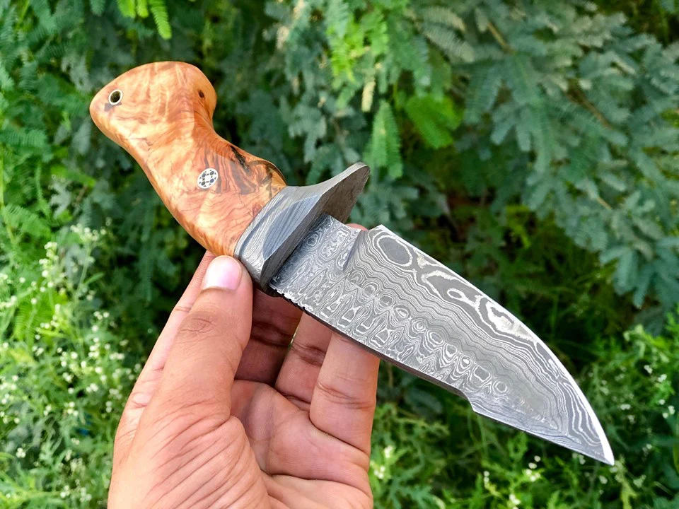 Custom Handmade Damascus Hunting knife - Image 2