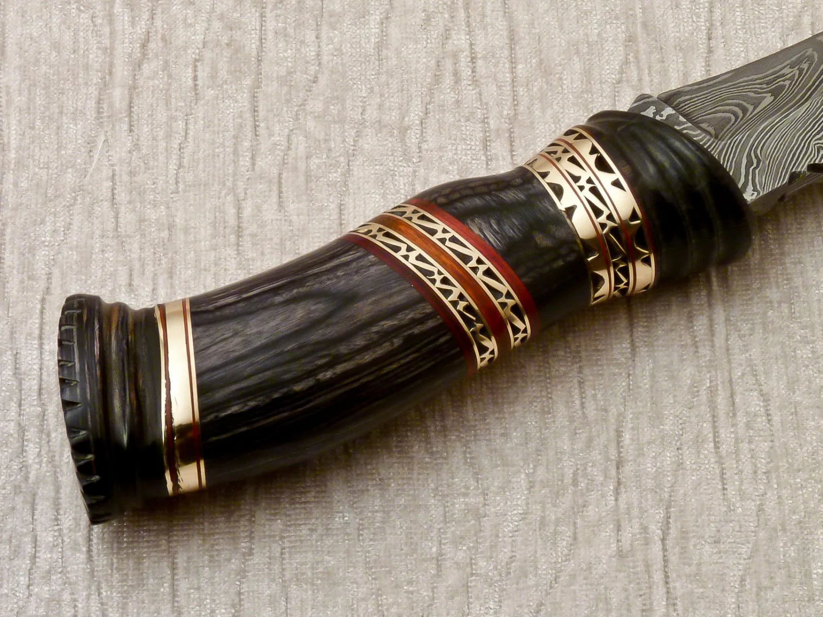 Custom Handmade Damascus Hunting Knife with Leather Sheath - Image 2