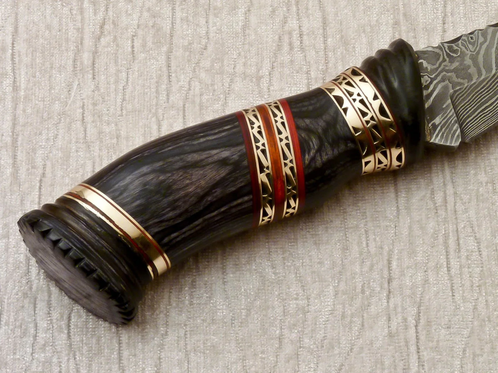 Custom Handmade Damascus Hunting Knife with Leather Sheath - Image 3