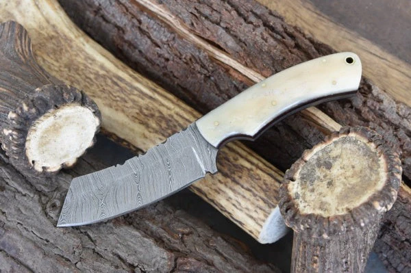 Custom Handmade Damascus Steel Blade Hunting Knife - Image 2