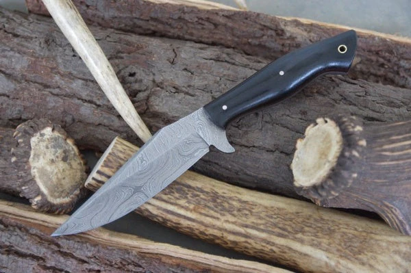 Custom Handmade Damascus Steel Clip Point Hunting Knife - Image 2