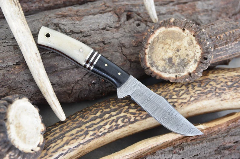 Custom Handmade Damascus Steel Clip Point Hunting Skinner Knife - Image 2