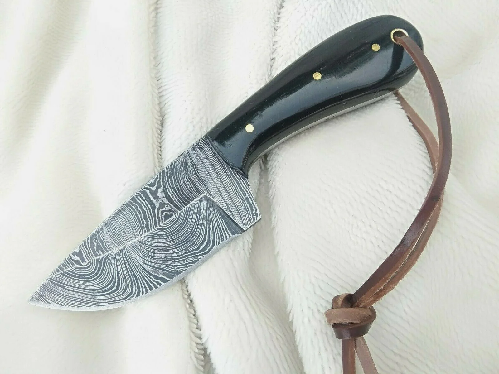 Custom Handmade Damascus Steel Fixed Blade Skinning Knife - Image 2