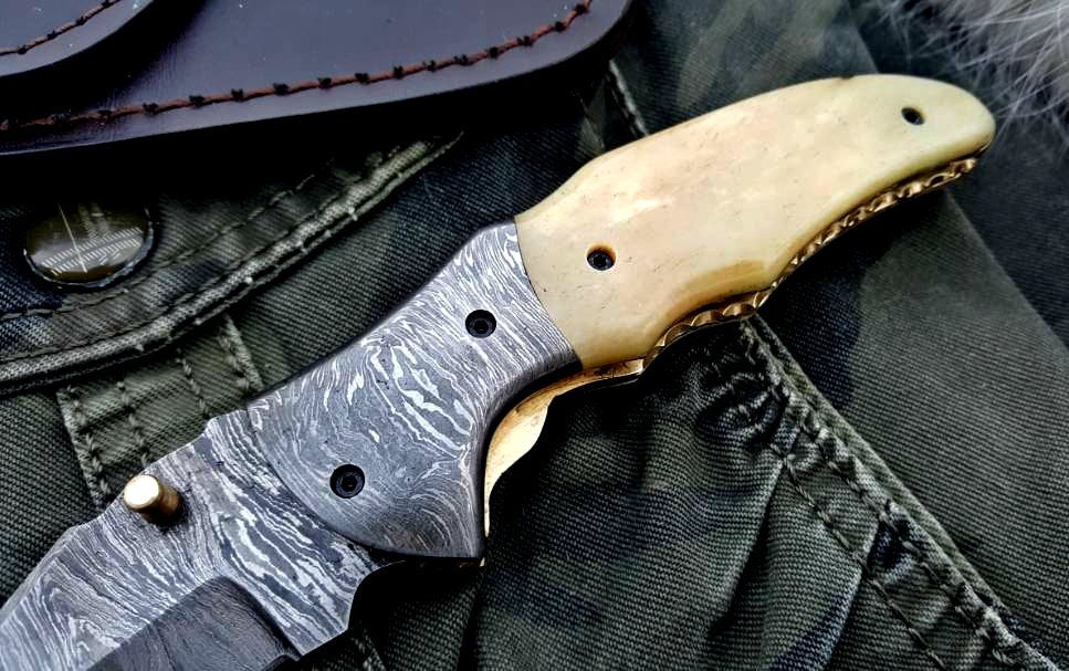Custom Handmade Damascus Steel Folding Pocket Knife - Image 5