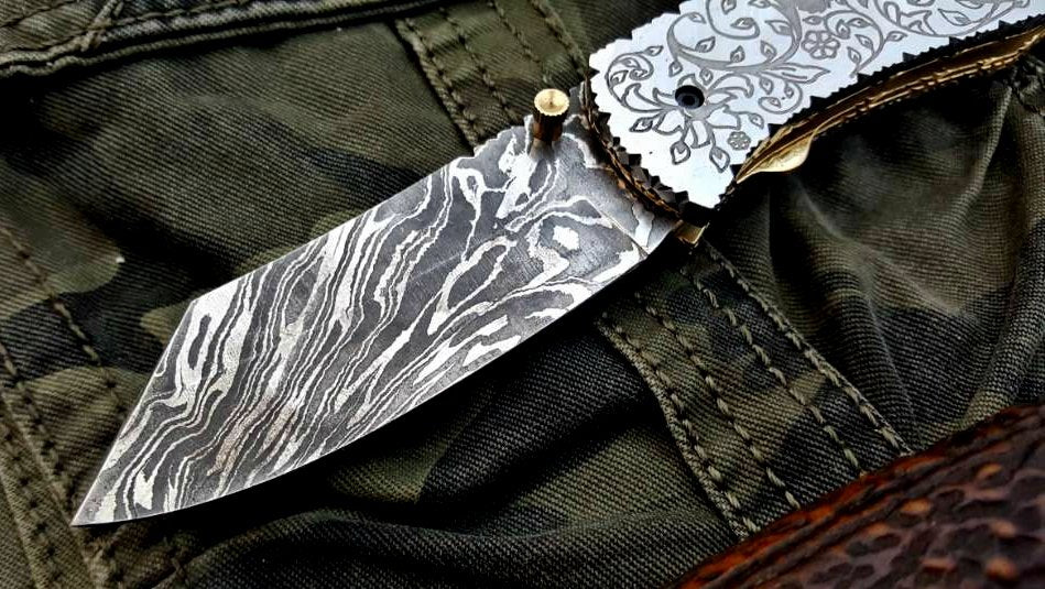 Custom Handmade Damascus Steel Folding Pocket Knife - Image 3