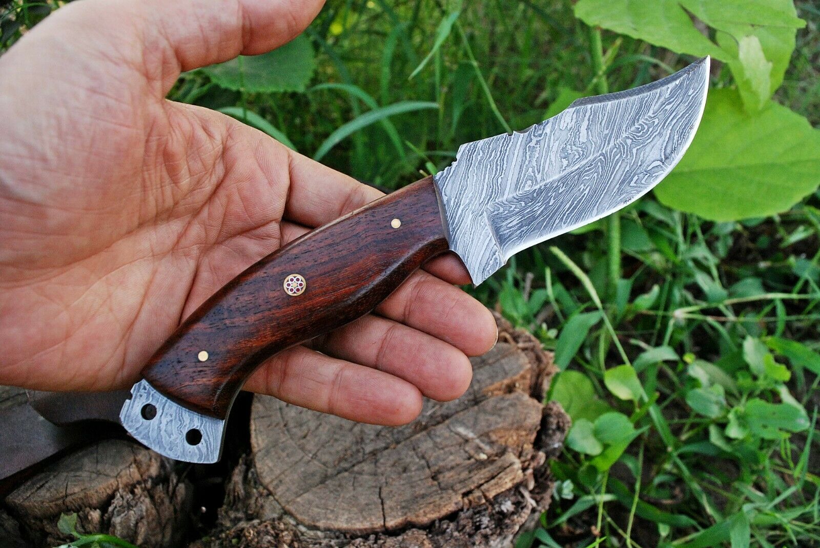 Custom Handmade Damascus Steel Hunting Knife - Image 3