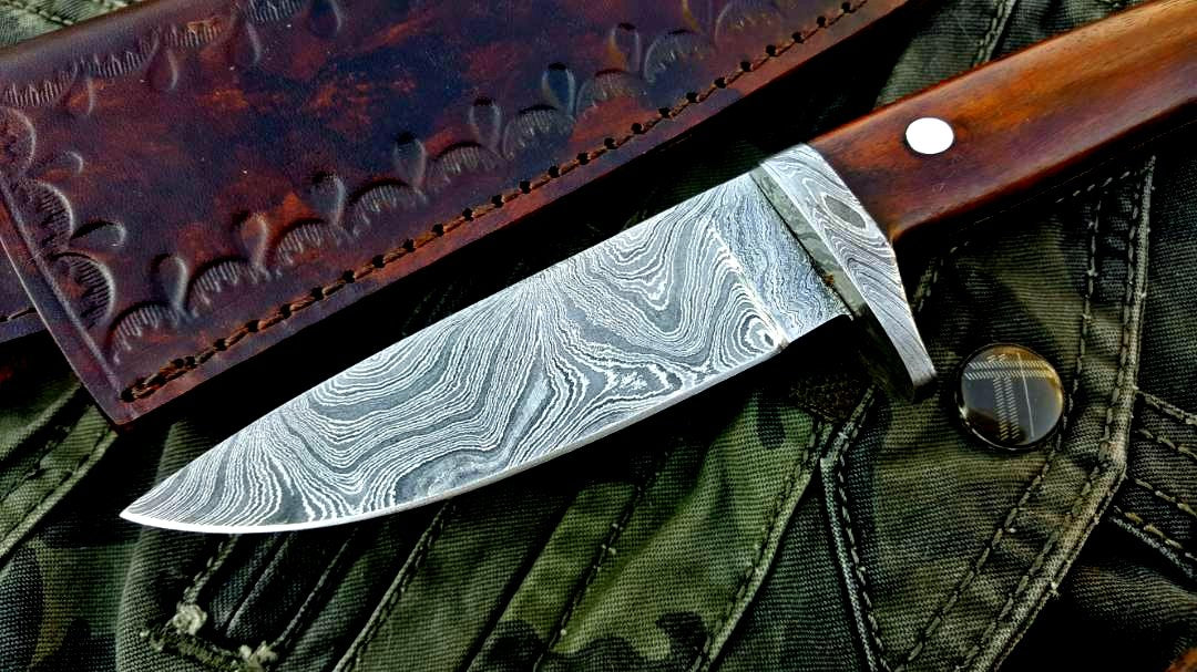 Custom Handmade Damascus Steel Hunting Knife - Image 2
