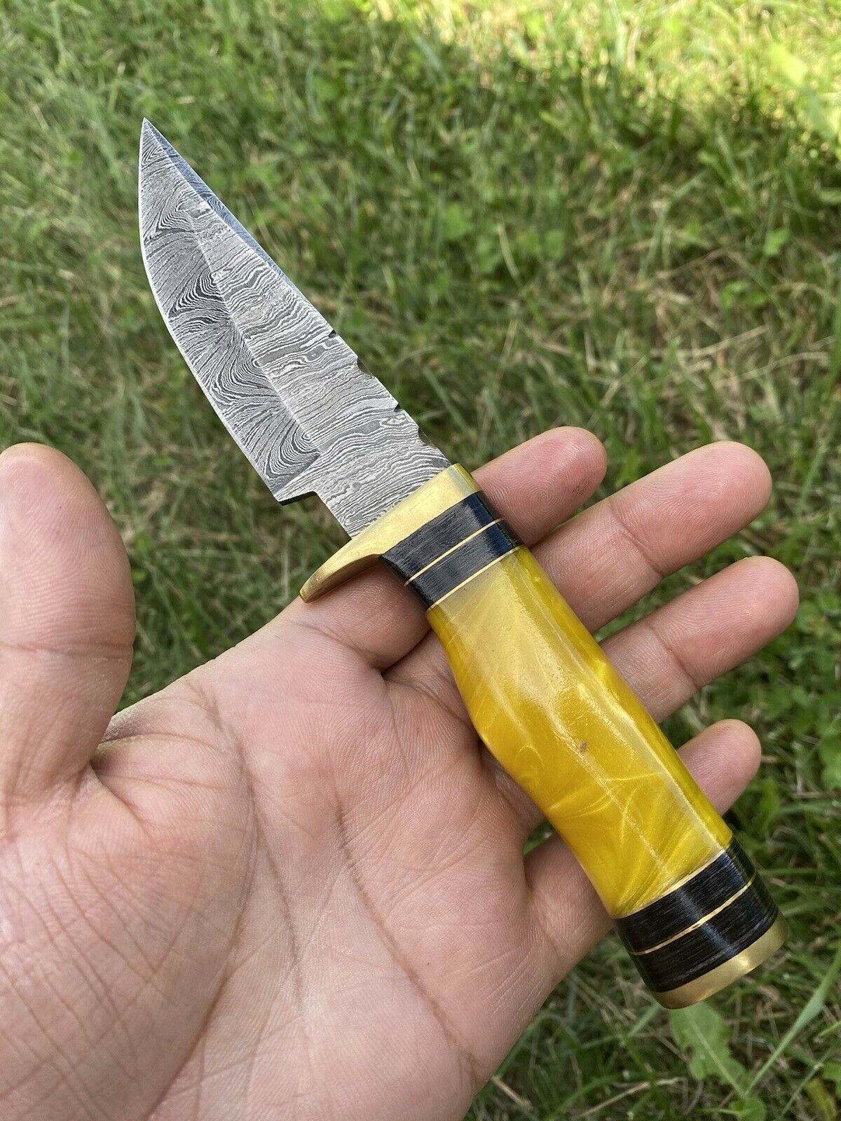 Custom Handmade Damascus Steel Hunting Knife - Image 3
