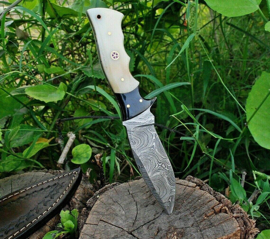 Custom Handmade Damascus Steel Hunting Knife - Image 2