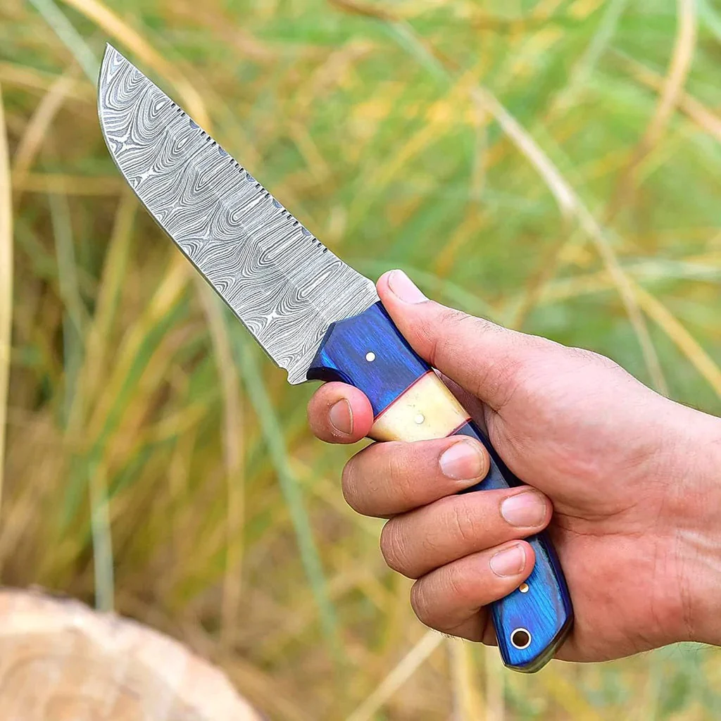 Custom Handmade Damascus Steel Hunting Knife - Image 3