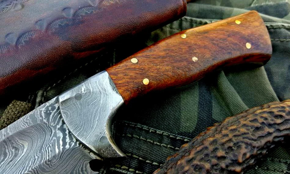 Custom Handmade Damascus Steel Hunting Skinning Camping Knife - Image 3