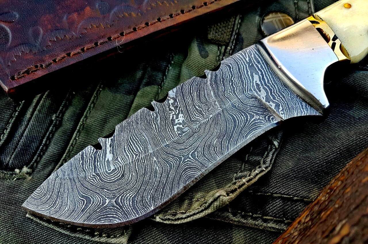 Custom Handmade Damascus Steel Hunting Skinning Camping Knife - Image 2