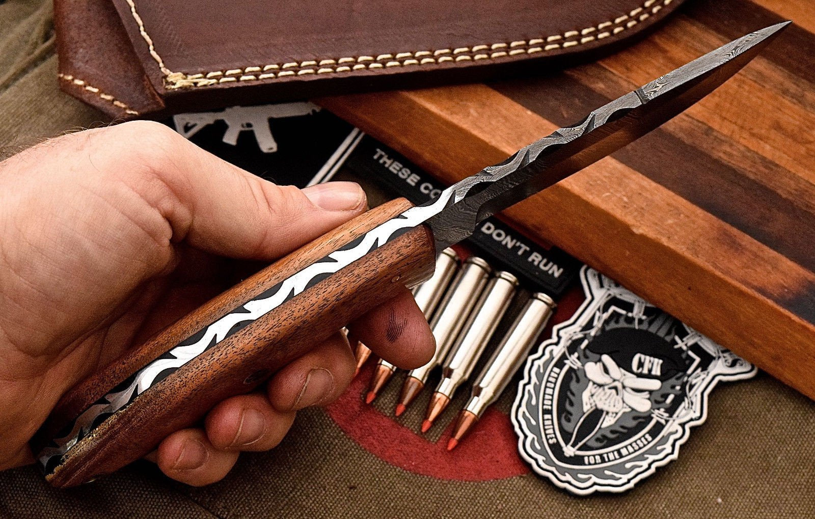 Custom Handmade Damascus Steel Skinning/Camping/Hunting Knife - Image 4
