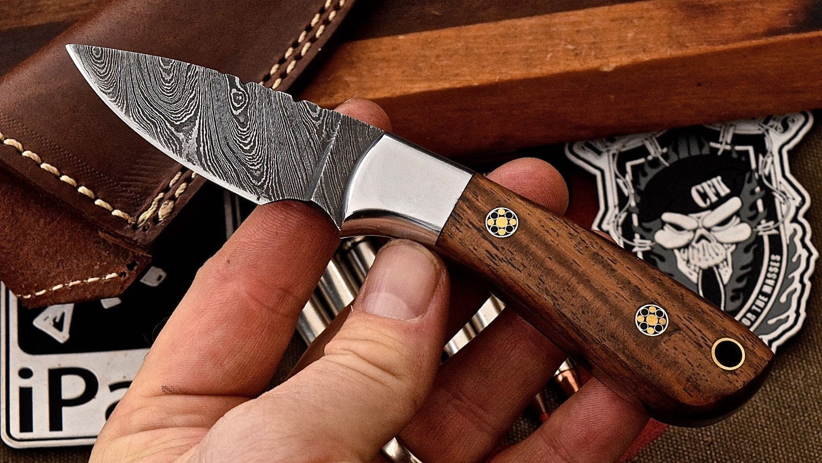 Custom Handmade Damascus Steel Skinning/Camping/Hunting Knife - Image 4