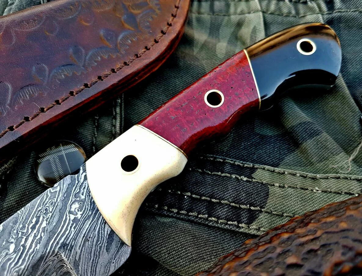 Custom Handmade Damascus Steel Skinning Hunting Knife - Image 3