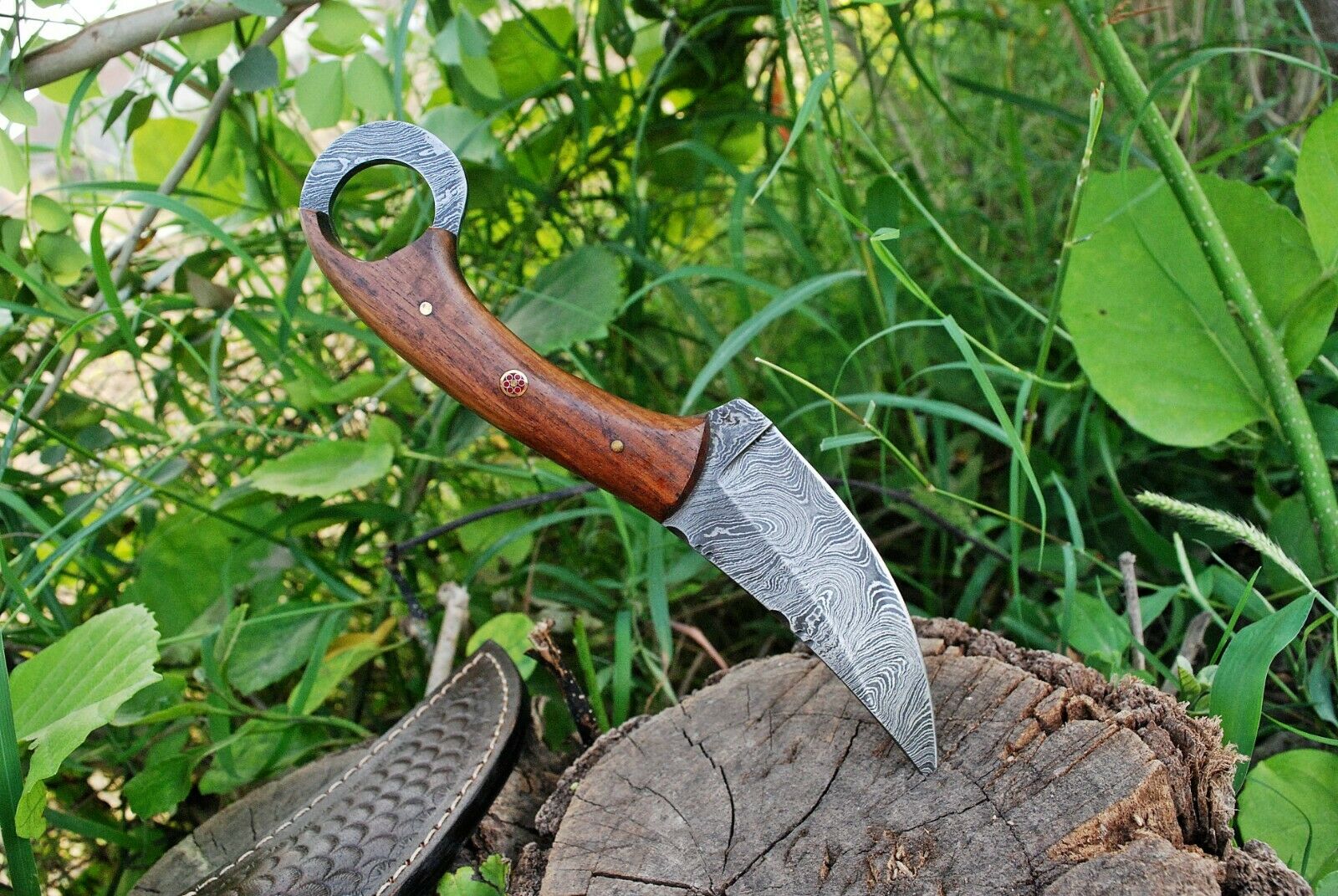 Custom Handmade Damascus Steel Skinning Hunting Knife - Image 4
