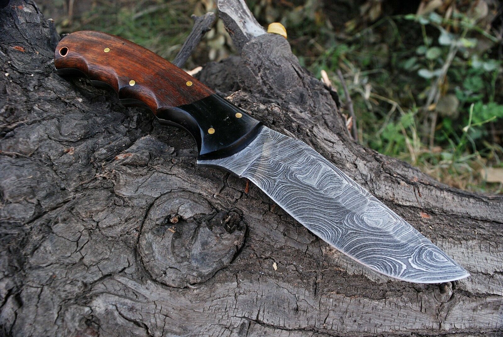 Custom Handmade Damascus Steel Skinning Hunting Knife - Image 3