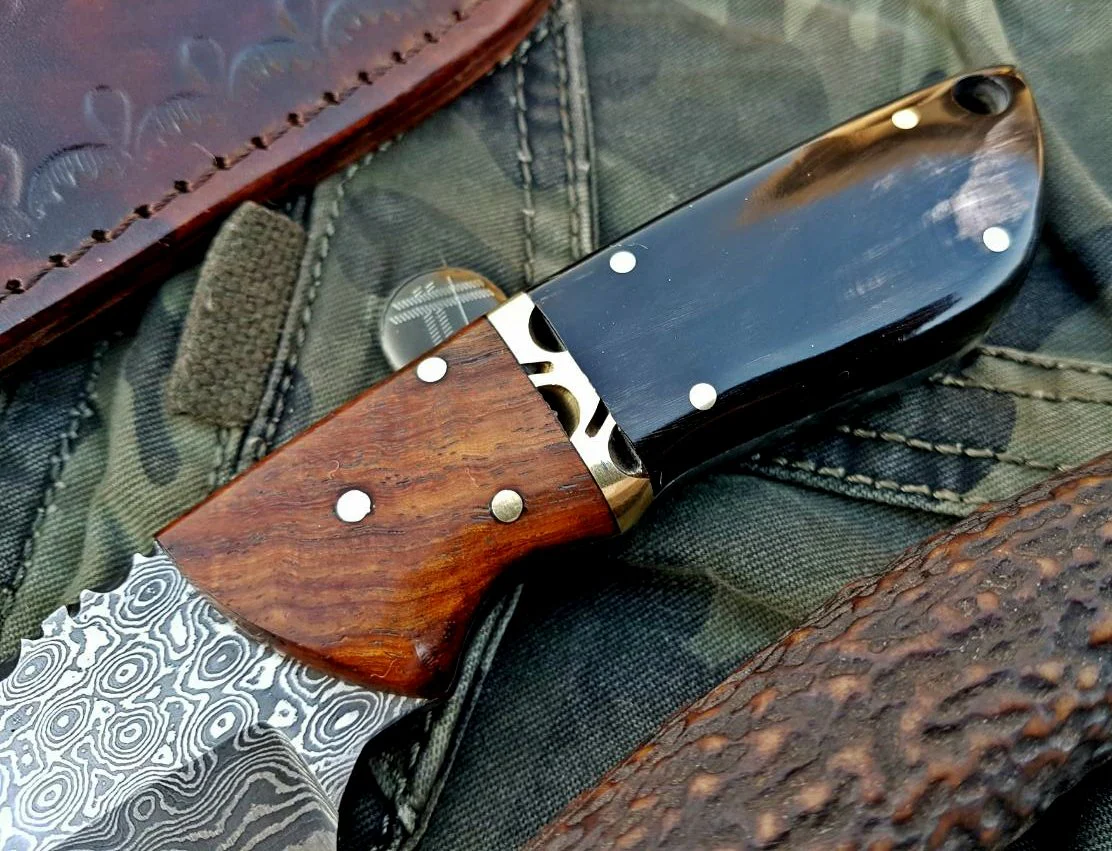 Custom Handmade Damascus Steel Skinning Knife - Image 3